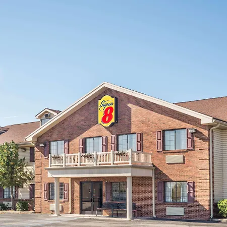 Super 8 By Wyndham Madison In